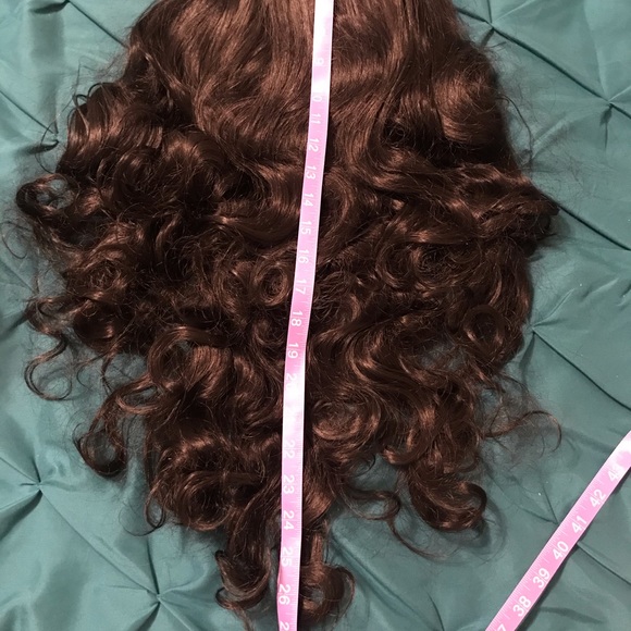 Wig - Picture 3 of 5